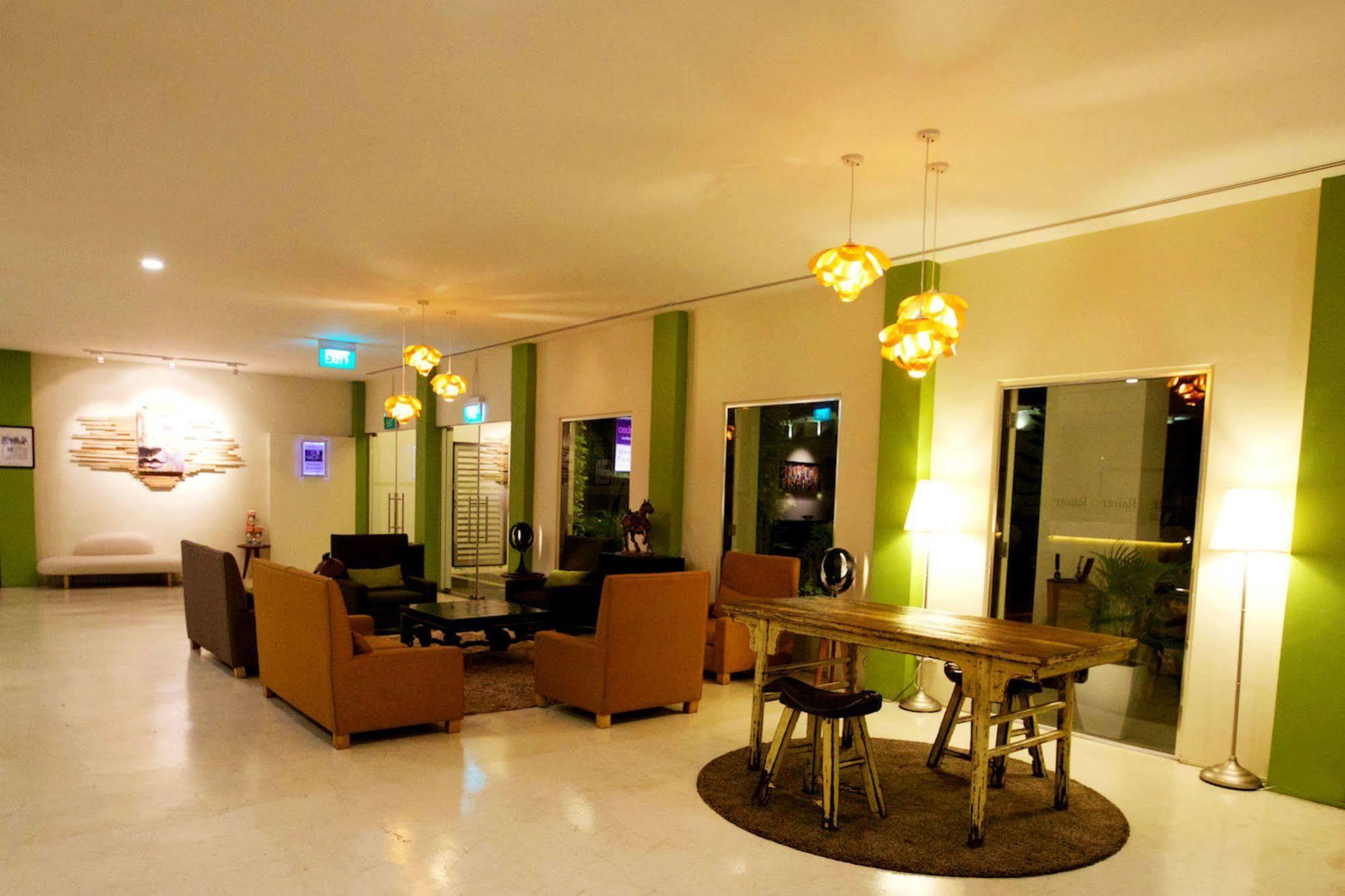 Raintr33 Hotel Singapore Exterior photo